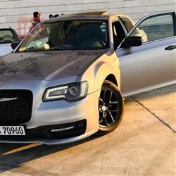 کرایسلەر 300